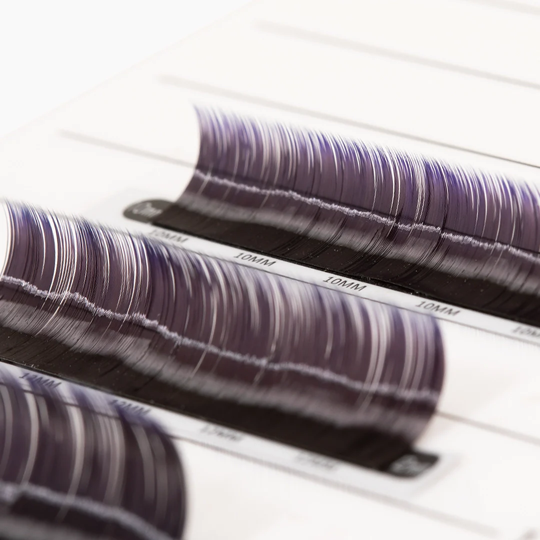 Violet Two-Tone Ombre Lashes 0.07 - Image 2